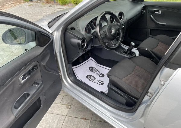 Seat Ibiza cena 11500 przebieg: 193000, rok produkcji 2006 z Rzeszów małe 191